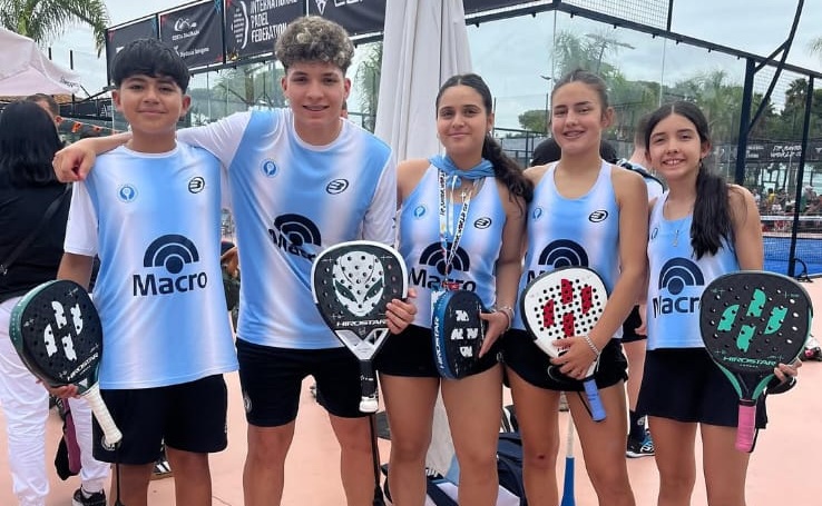 Argentina avanza a paso firme en el Mundial de Pádel de Menores