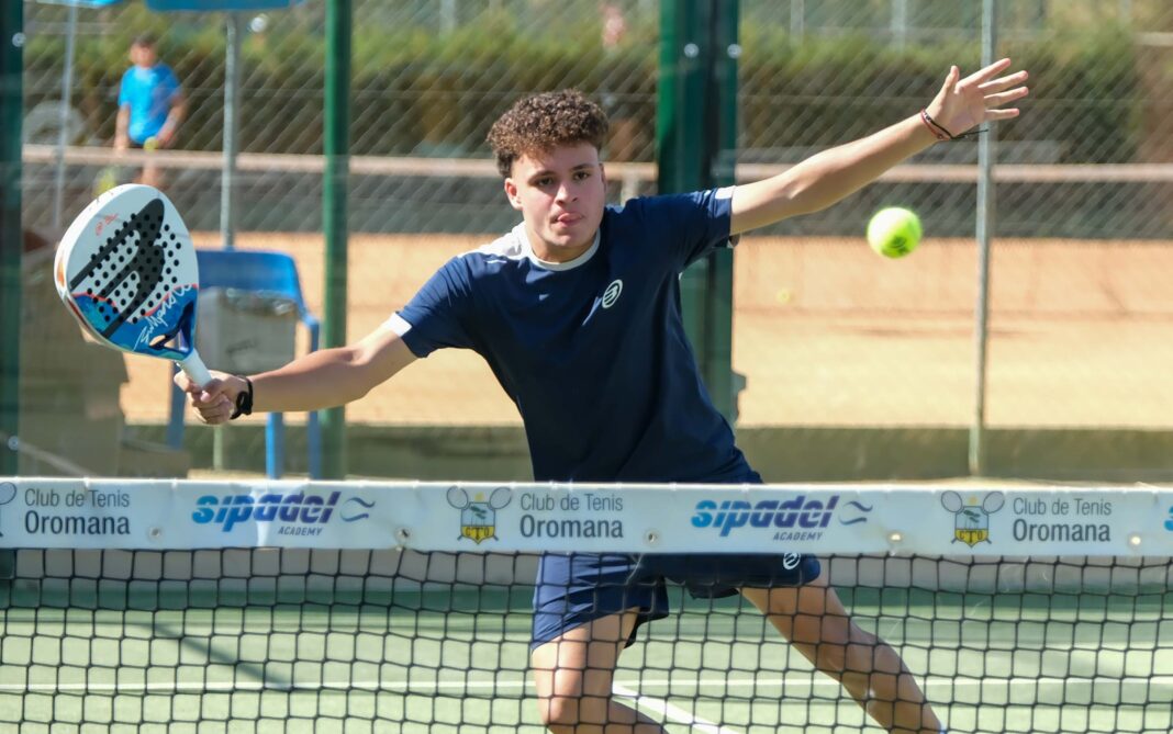 Enzo Jensen, Santino Contreras y Daiara Valenzuela ganan y avanzan en el FIP Silver Alcala de Guadaira Enzo Jensen, Santino Contreras y Daiara Valenzuela ganan y avanzan en el FIP Silver Alcala de Guadaira